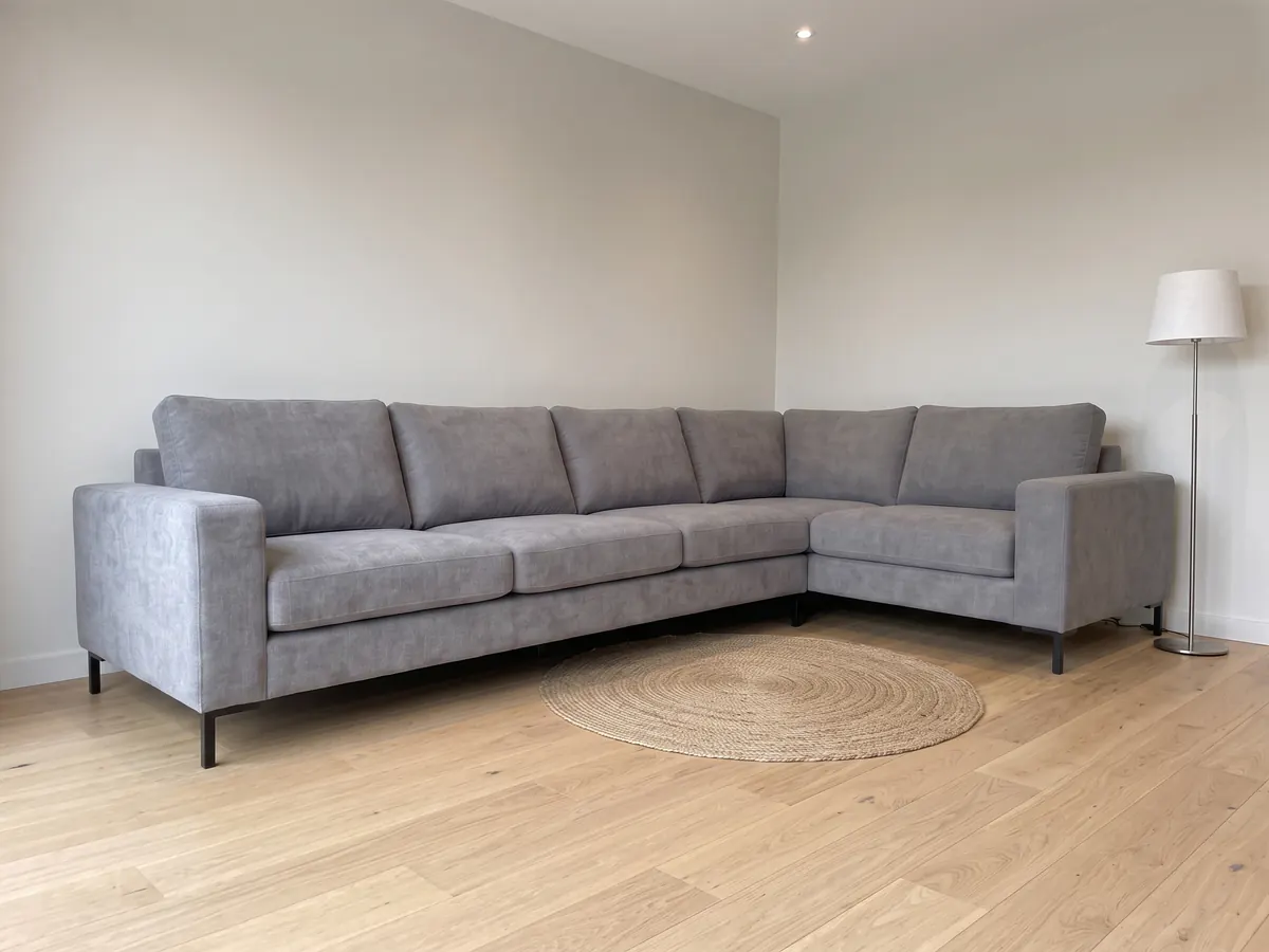 Sillones esquineros en Mar del Plata: modelo en el showroom