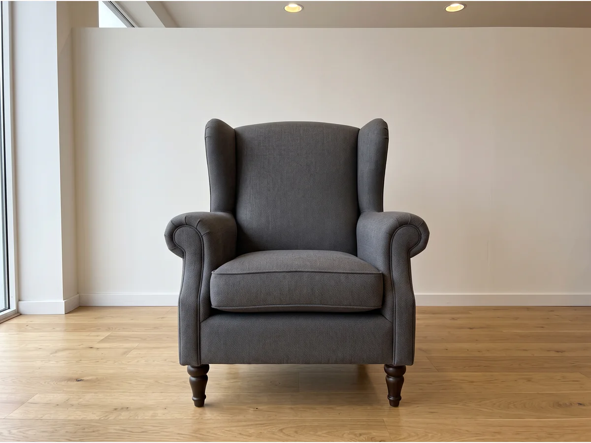 Sillón Orejero en vista frontal, fabricado en Mar del Plata
